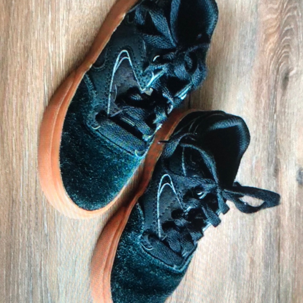 DC skate shoes Kids size 10.5